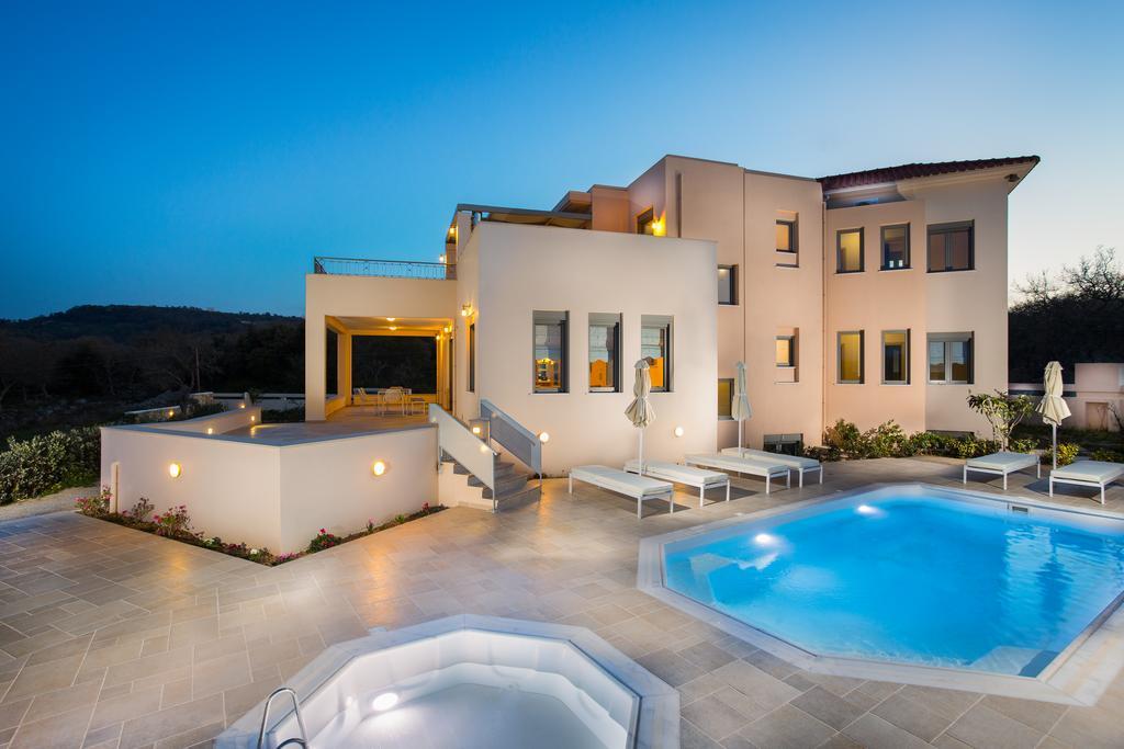 Deluxe Villa Ianthos - Outdoor Hot Tub & Kids Pool Gallos Exterior photo